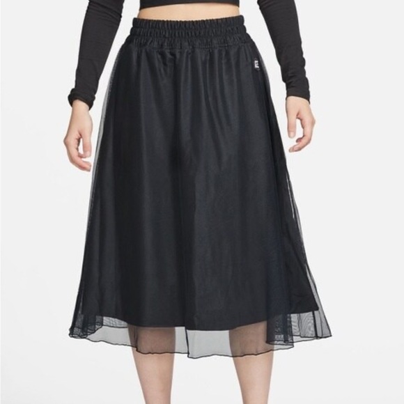 Women's Nike Woven Maxi Mesh Tulle Maxi Black Skirt Size X-Large Streetwear Goth - Picture 2 of 14